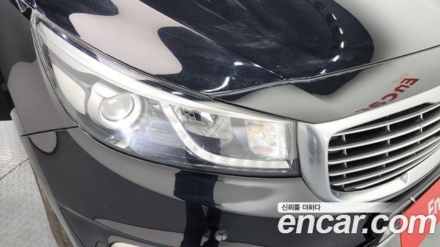 Kia Canival 2016 — photo 8