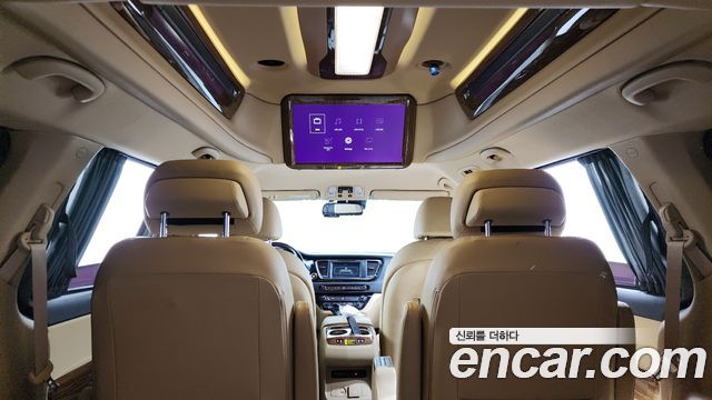 Kia Canival 2016 — photo 28