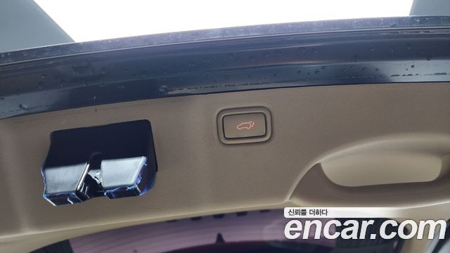Kia Canival 2016 — photo 29