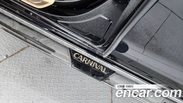 Kia Canival 2016 — photo 33