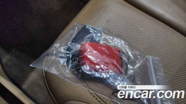 Kia Canival 2016 — photo 34
