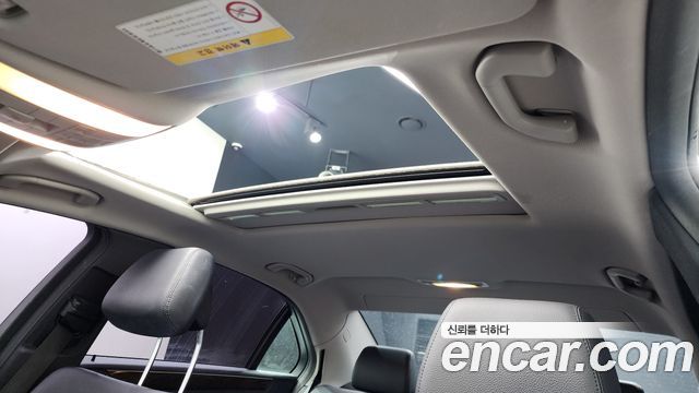 Mercedes-Benz E-Class 2012 — photo 19