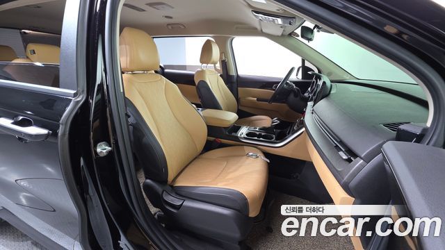 Kia Canival 2022 — photo 10