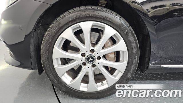 Mercedes-Benz E-Class 2018 — photo 5