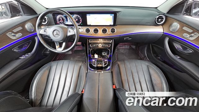 Mercedes-Benz E-Class 2018 — photo 7