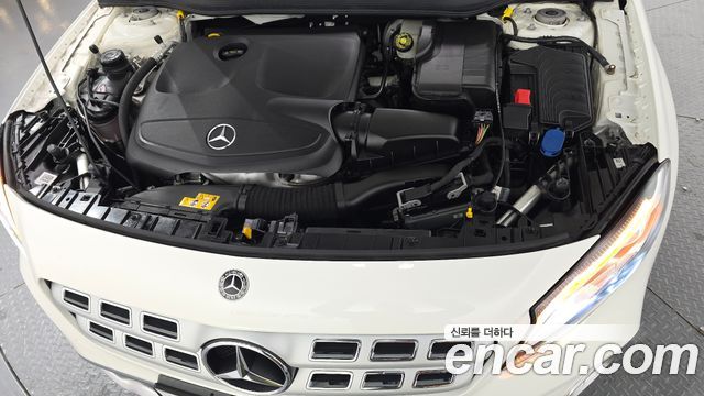 Mercedes-Benz GLA-Class 2019 — photo 6