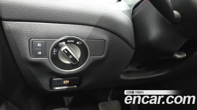 Mercedes-Benz GLA-Class 2019 — photo 25
