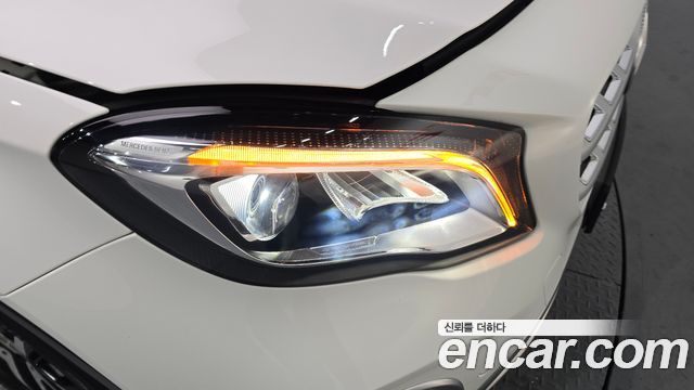 Mercedes-Benz GLA-Class 2019 — photo 8