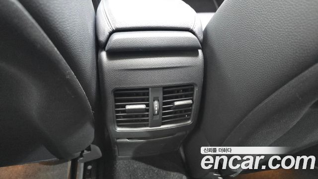 Mercedes-Benz GLA-Class 2019 — photo 32