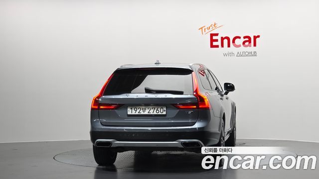 Volvo V90 2019 — photo 4