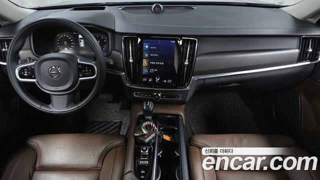 Volvo V90 2019 — photo 10