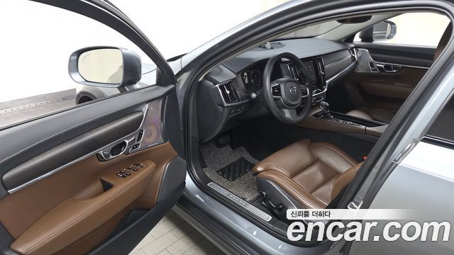 Volvo V90 2019 — photo 13