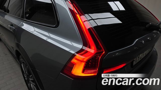 Volvo V90 2019 — photo 9