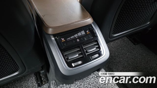 Volvo V90 2019 — photo 32