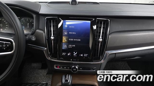 Volvo V90 2019 — photo 37