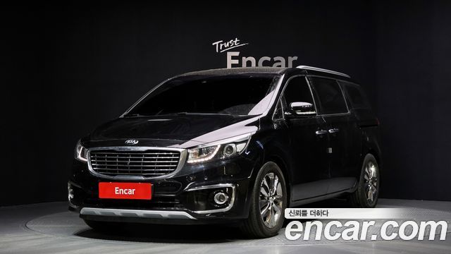 Kia Canival 2016 — photo 1