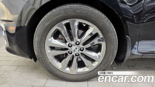 Kia Canival 2016 — photo 5