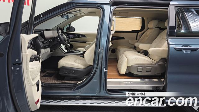 Kia Canival 2021 — photo 15