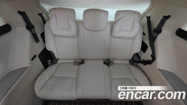 Kia Canival 2021 — photo 16