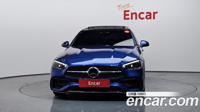 Mercedes-Benz C-Class 2023 — photo 3