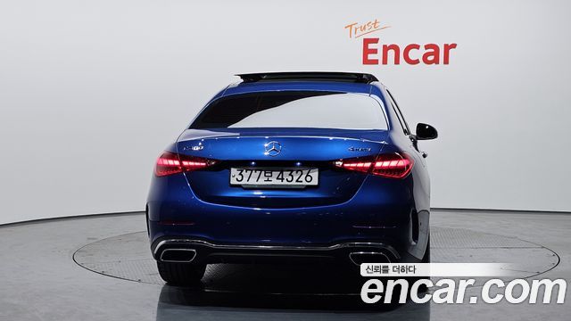 Mercedes-Benz C-Class 2023 — photo 4