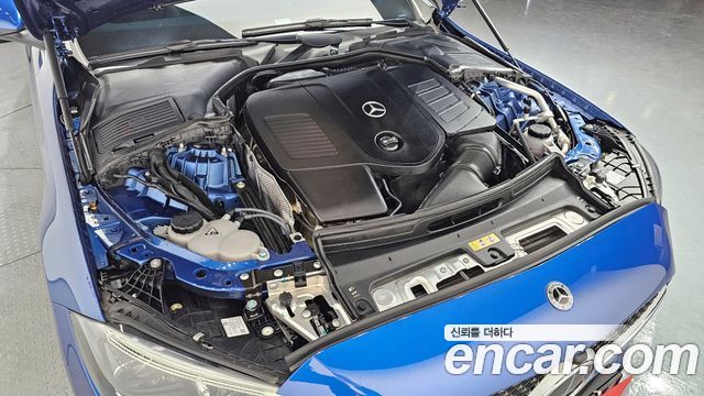 Mercedes-Benz C-Class 2023 — photo 6