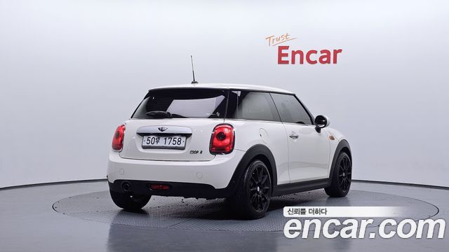 Mini Cooper 2014 — photo 2