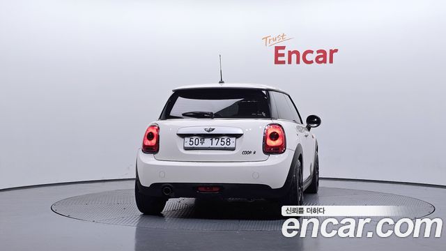 Mini Cooper 2014 — photo 4