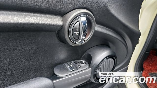 Mini Cooper 2014 — photo 16