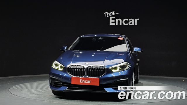 BMW 1-Series 2021 — photo 3