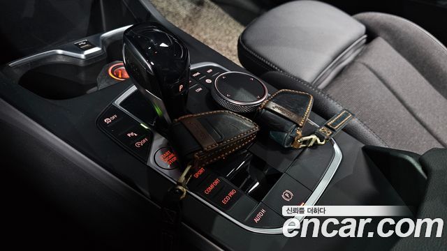 BMW 1-Series 2021 — photo 9