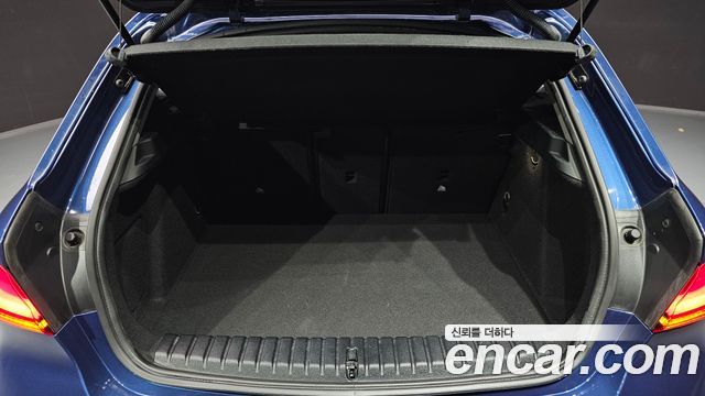 BMW 1-Series 2021 — photo 20