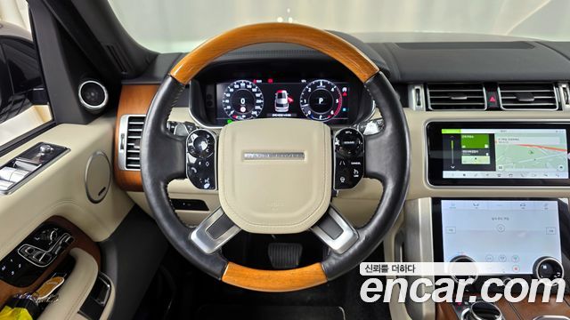 Land Rover Range Rover 2018 — photo 13