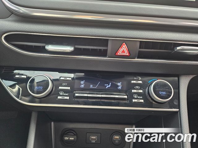 Hyundai Sonata 2023 — photo 11