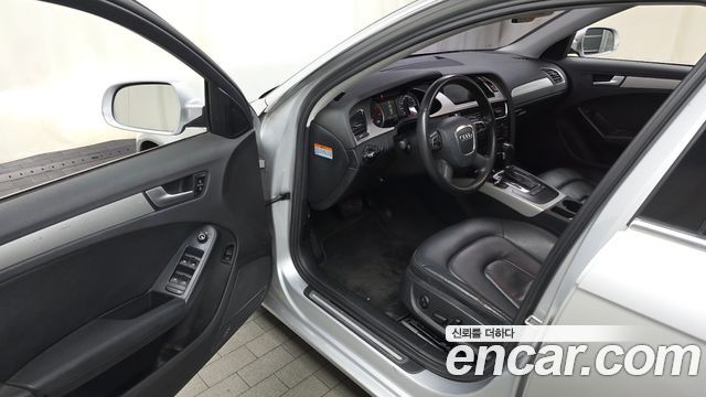 Audi A4 2012 — photo 10