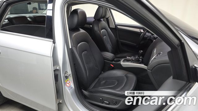 Audi A4 2012 — photo 12