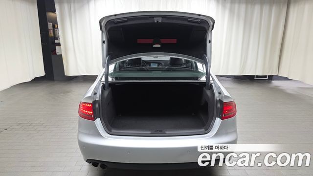 Audi A4 2012 — photo 20