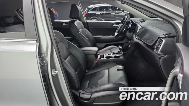 Kia Sportage 2021 — photo 16