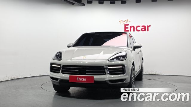 Porsche Cayenne 2023 — photo 3