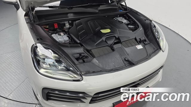 Porsche Cayenne 2023 — photo 6