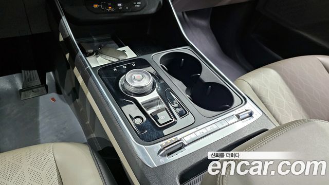 Kia Canival 2025 — photo 12