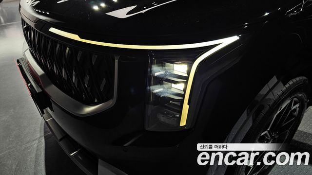 Kia Canival 2025 — photo 8