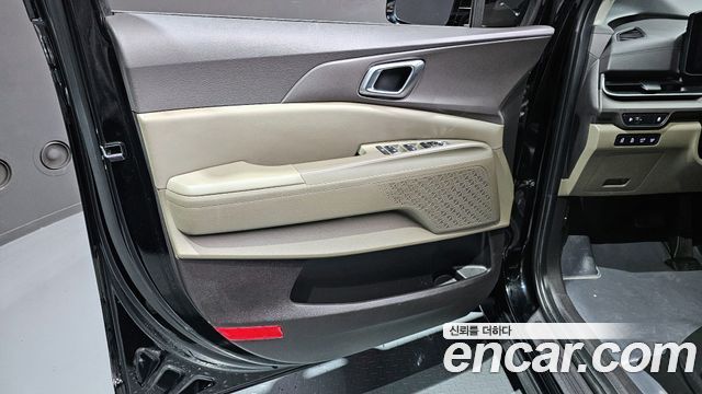 Kia Canival 2025 — photo 14