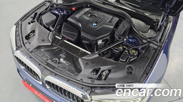 BMW 5-Series 2017 — photo 6