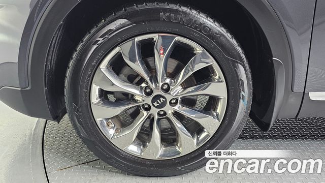 Kia Sorento 2018 — photo 5