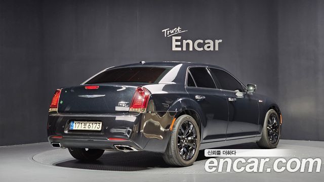 Chrysler 300C 2015 — photo 2