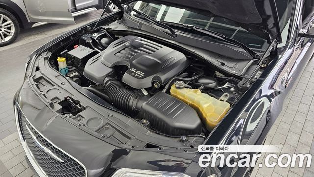 Chrysler 300C 2015 — photo 6