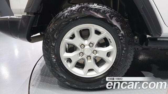 Jeep Wrangler 2021 — photo 5