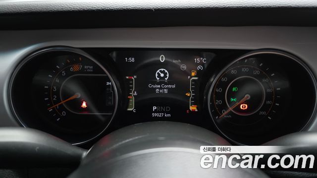 Jeep Wrangler 2021 — photo 8