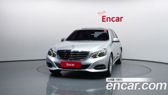 Mercedes-Benz E-Class 2014 — photo 3